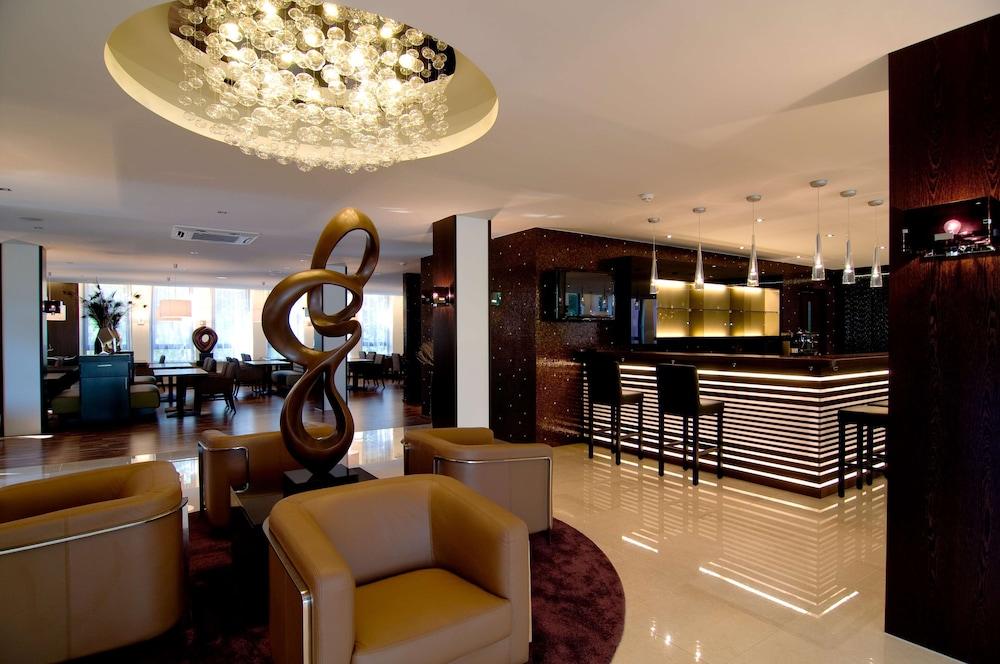 Achat Hotel Muenchen Sued Экстерьер фото